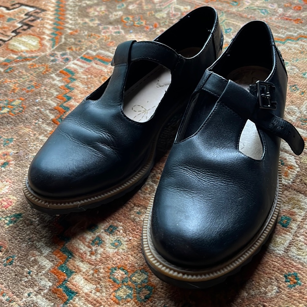Black leather Mary Janes